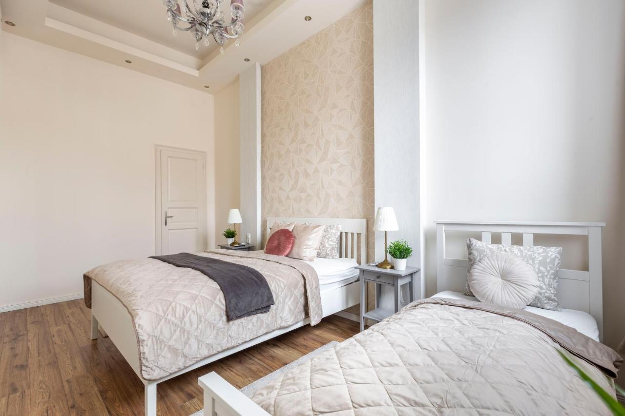 Luxurious Central Apartment In Liszt Ferenc Square — Photos 2